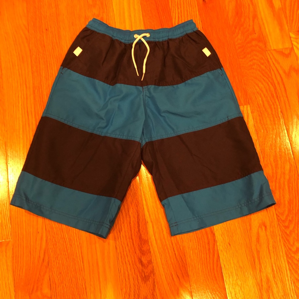 Boys Hanna Andersson size 150 (12) swim trunks